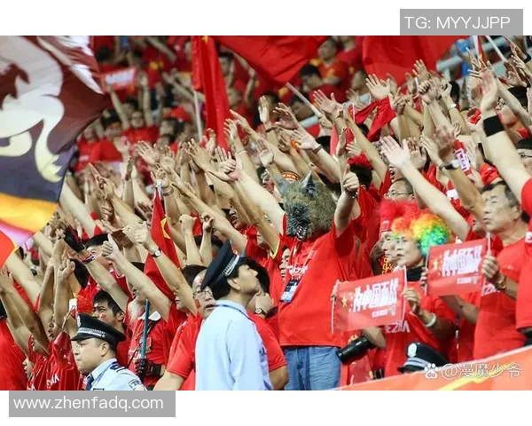 足球弹弹带你领略绿茵场上的激情与梦想尽情享受每一次进球的快乐与感动